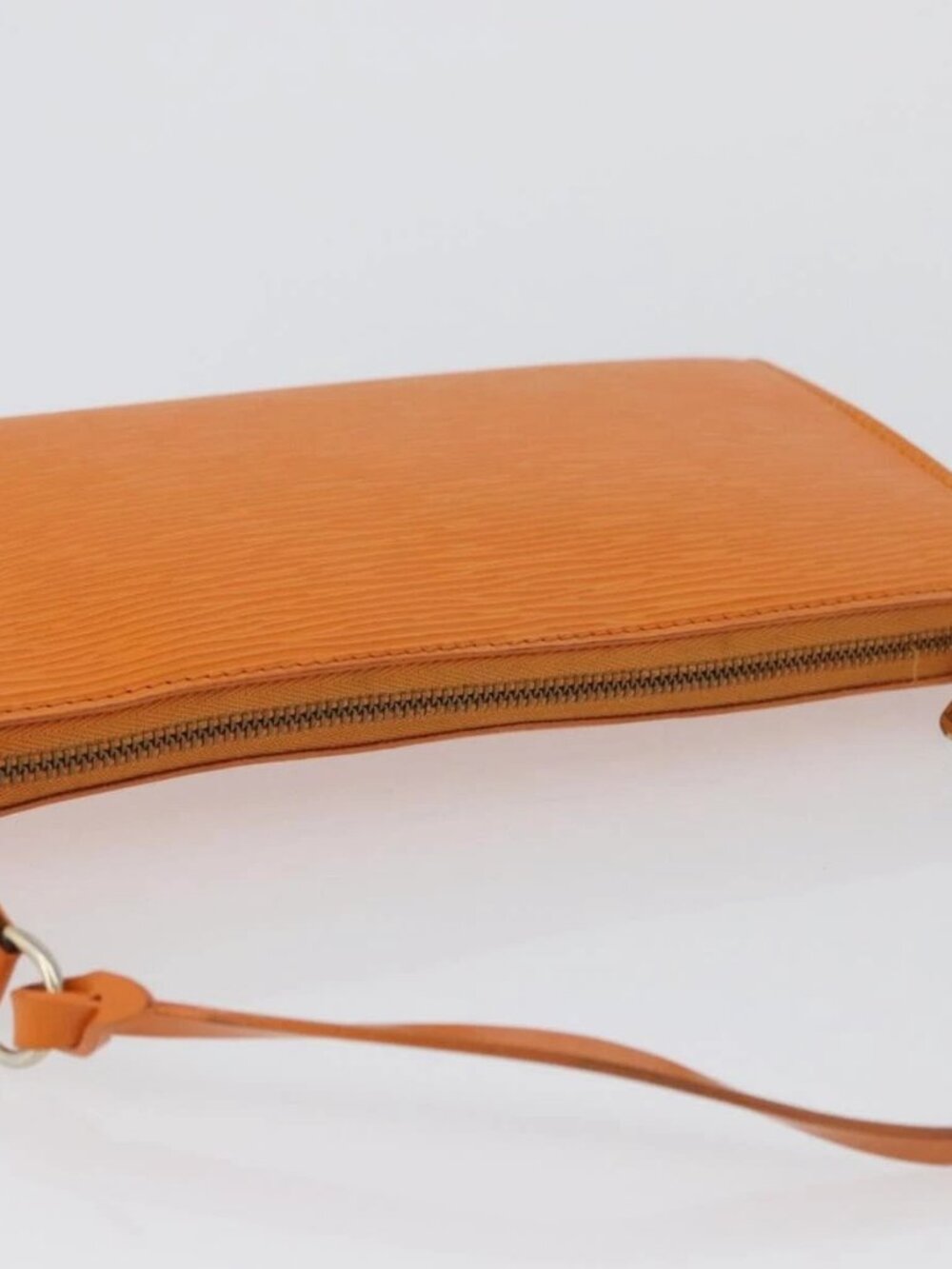 LOUIS VUITTON Epi Pochette Accessoires Pouch Orange Mandarin M5294H Auth 172673 - Picture 7 of 16
